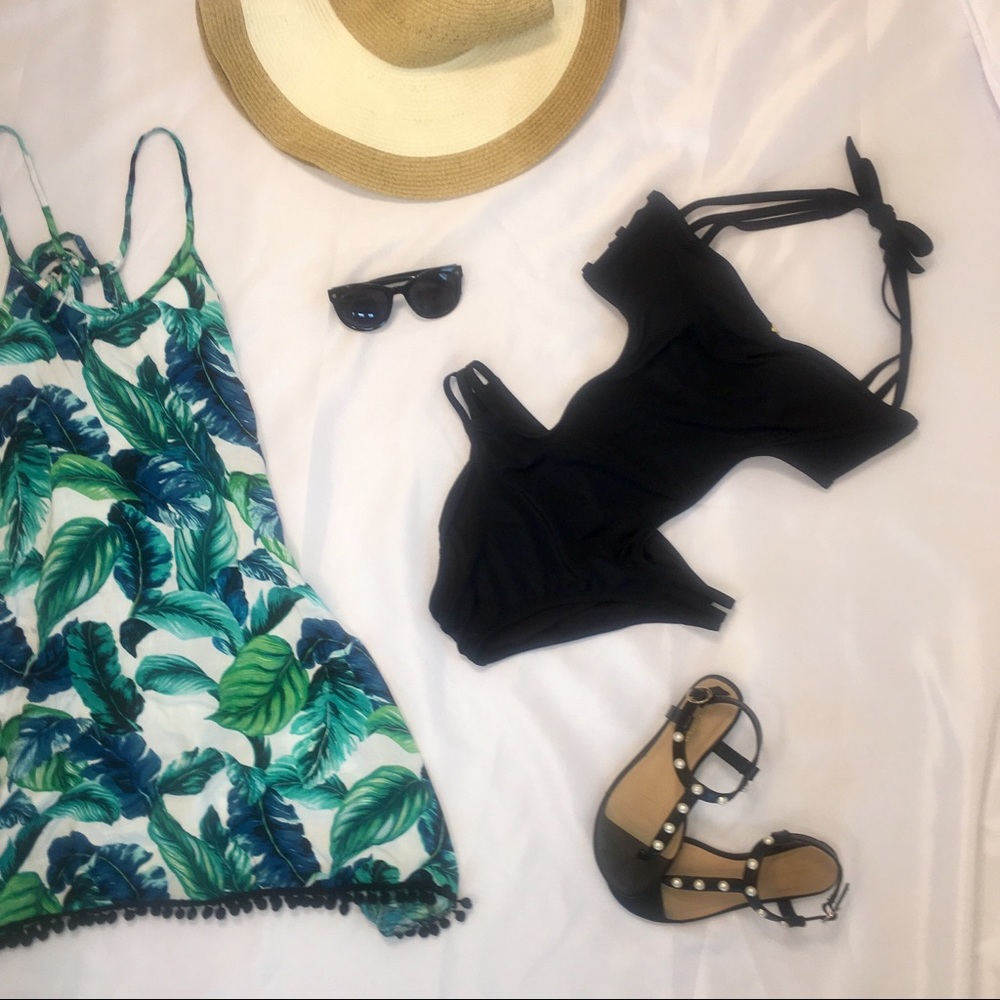 Black monokini